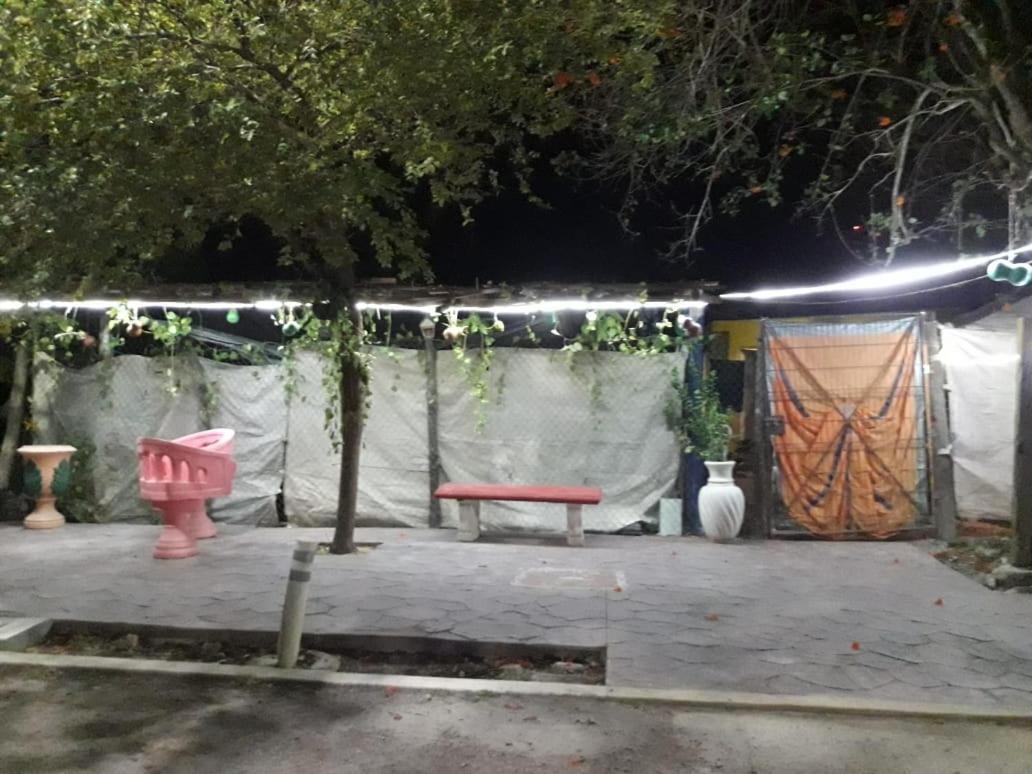 Hostal Y Camping Las G 바칼라르 외부 사진